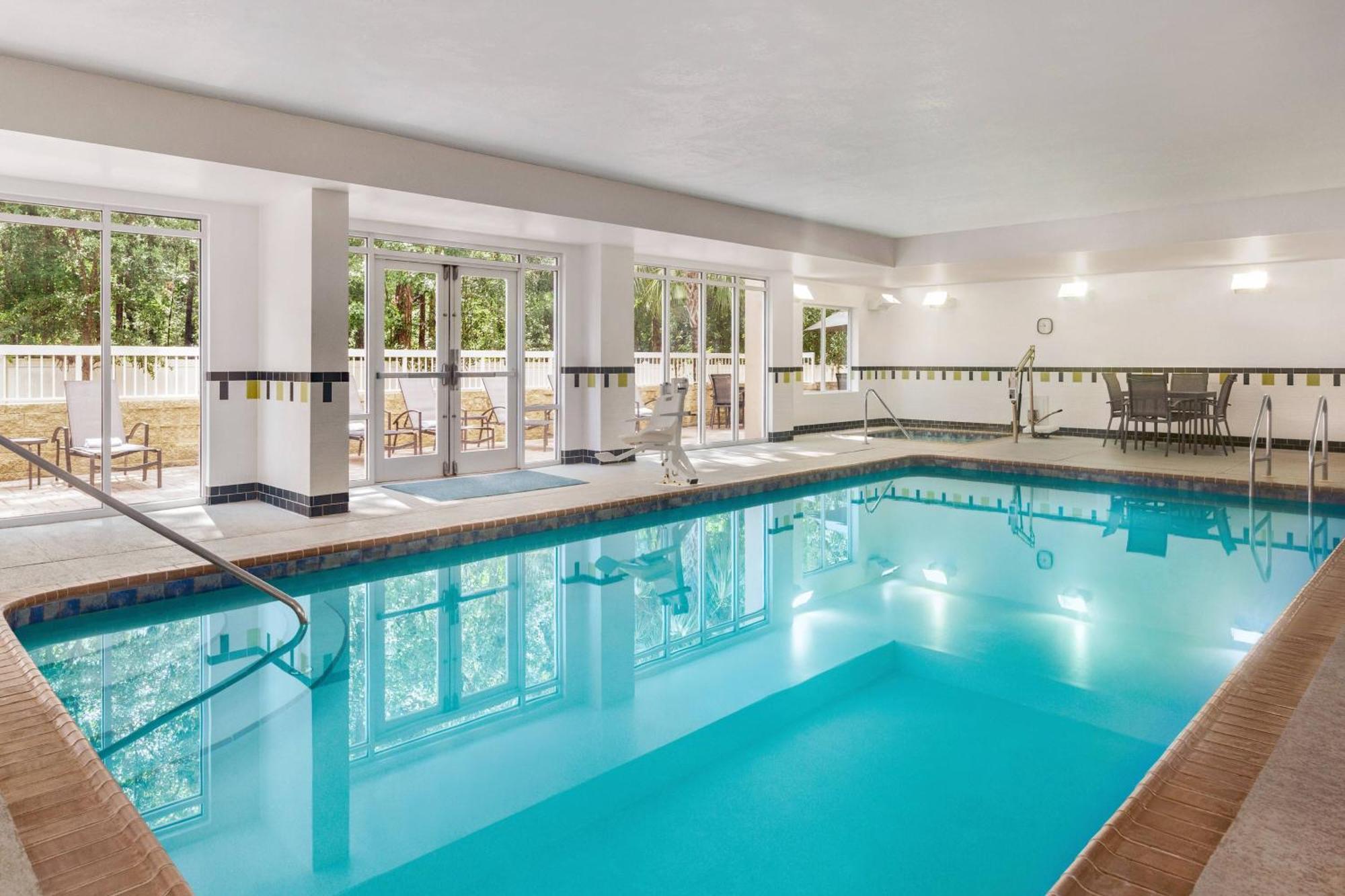 Fairfield Inn & Suites Jacksonville West/Chaffee Point Екстер'єр фото