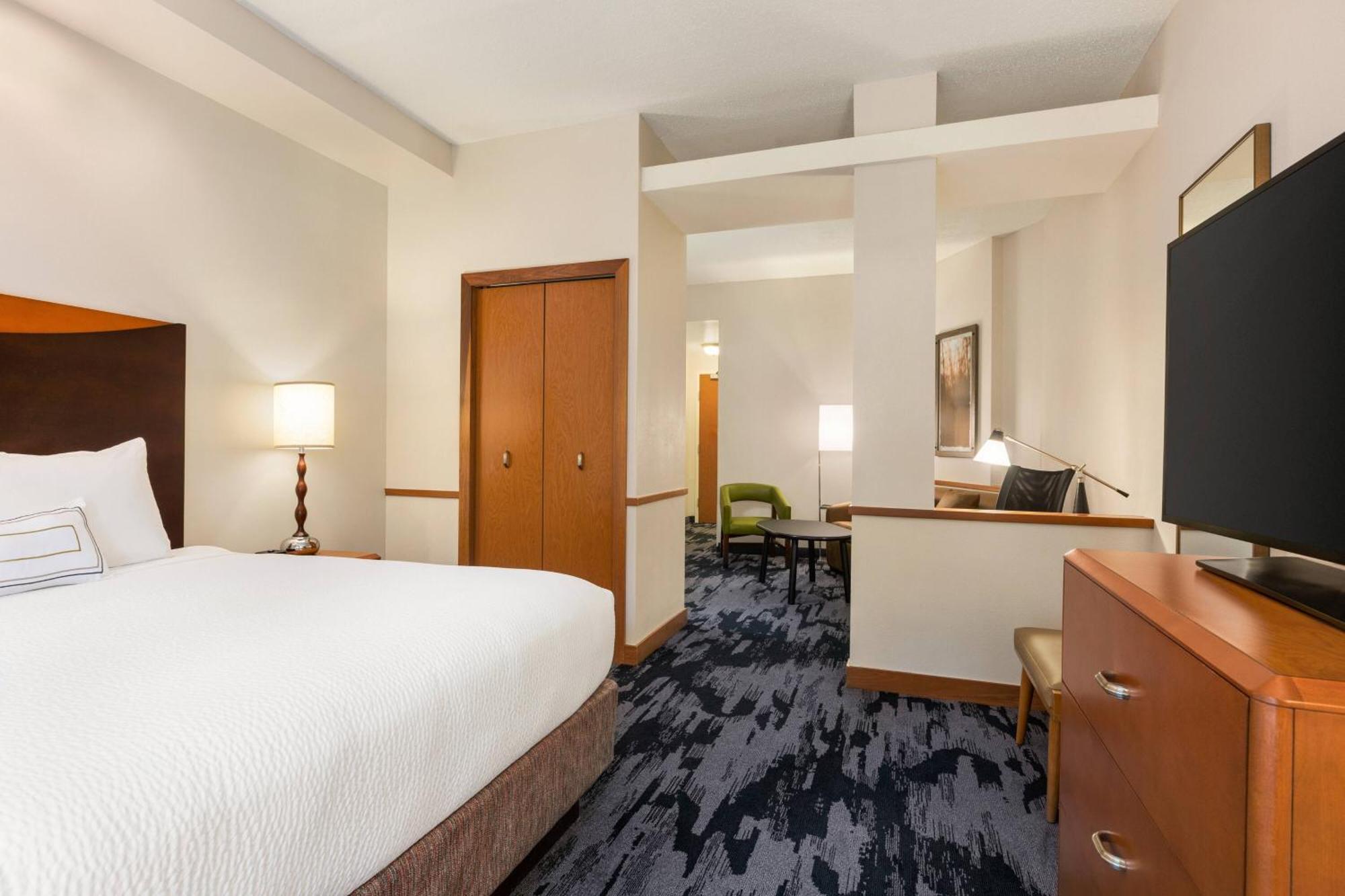 Fairfield Inn & Suites Jacksonville West/Chaffee Point Екстер'єр фото
