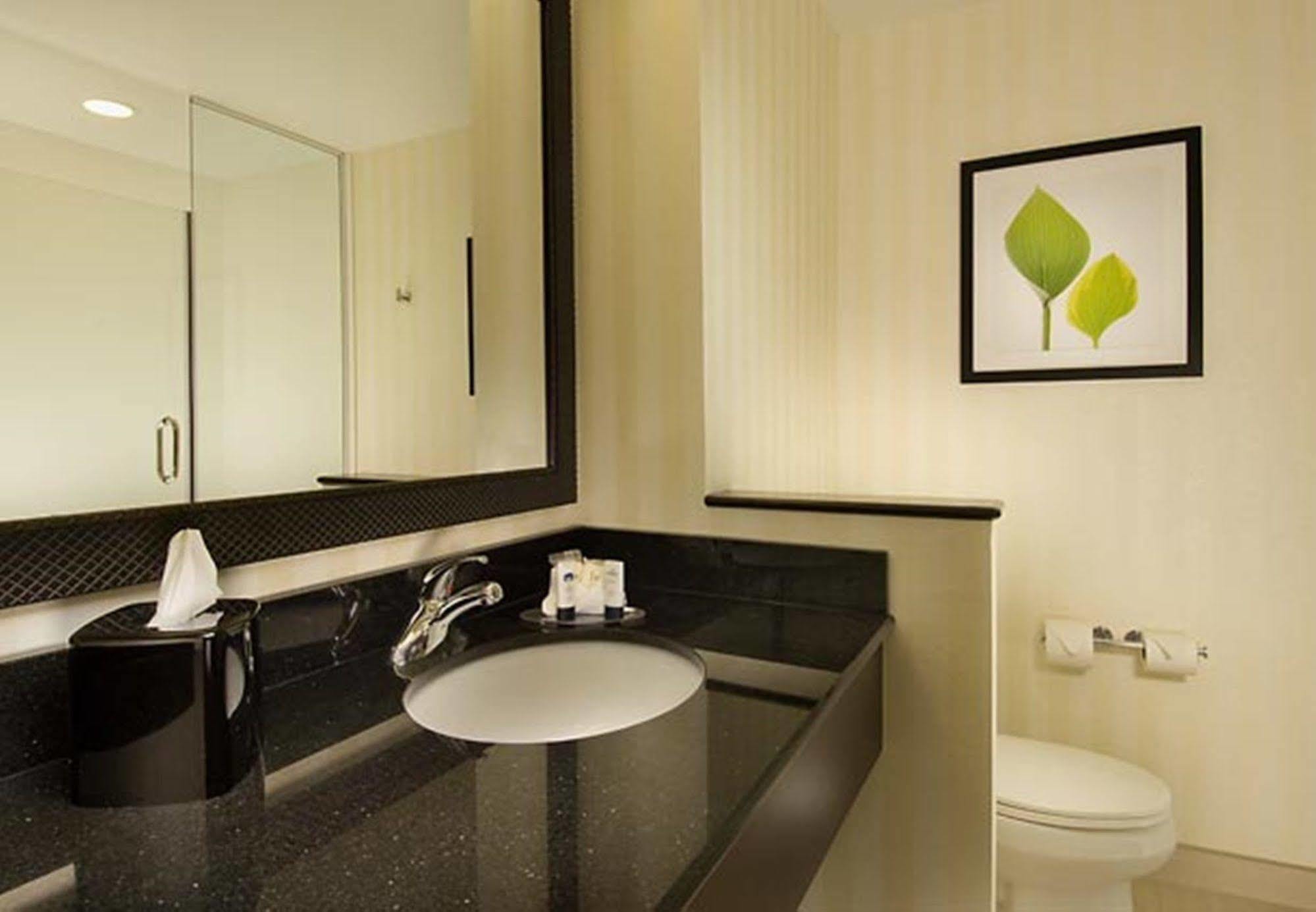 Fairfield Inn & Suites Jacksonville West/Chaffee Point Екстер'єр фото