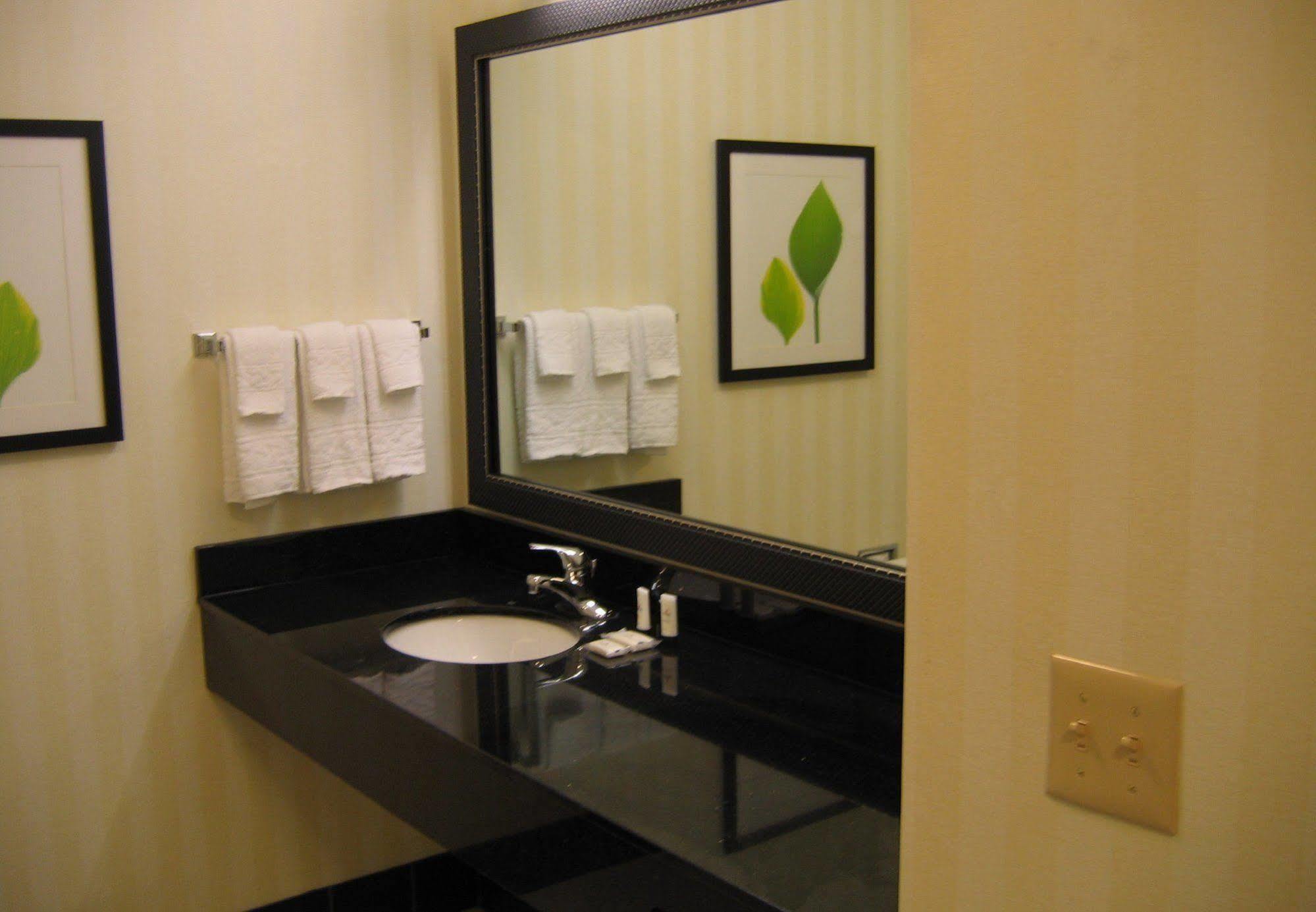 Fairfield Inn & Suites Jacksonville West/Chaffee Point Екстер'єр фото